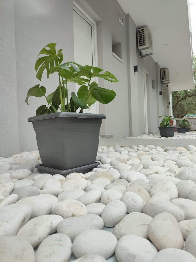 Camping Corali & Apartments Riza  Exterior photo